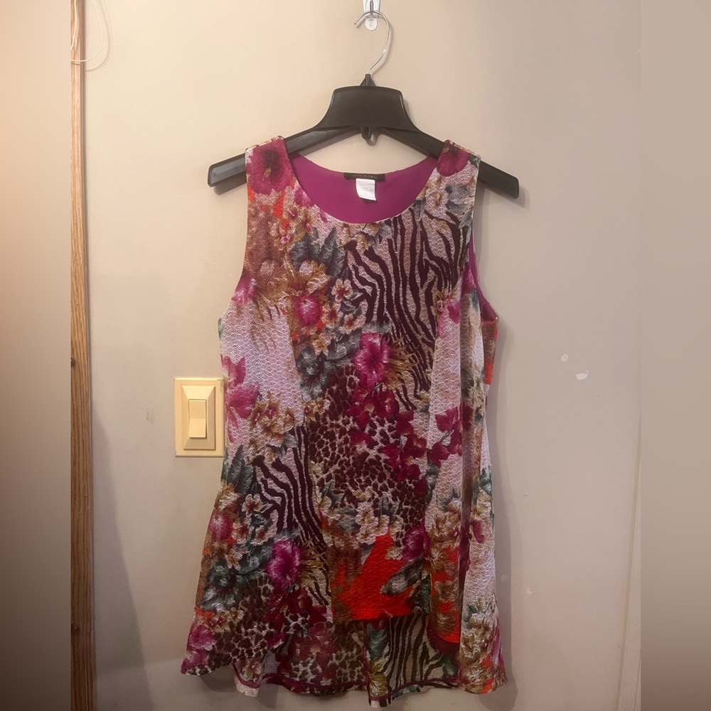 Sleeveless Floral & Animal Print top in Magenta and Brown